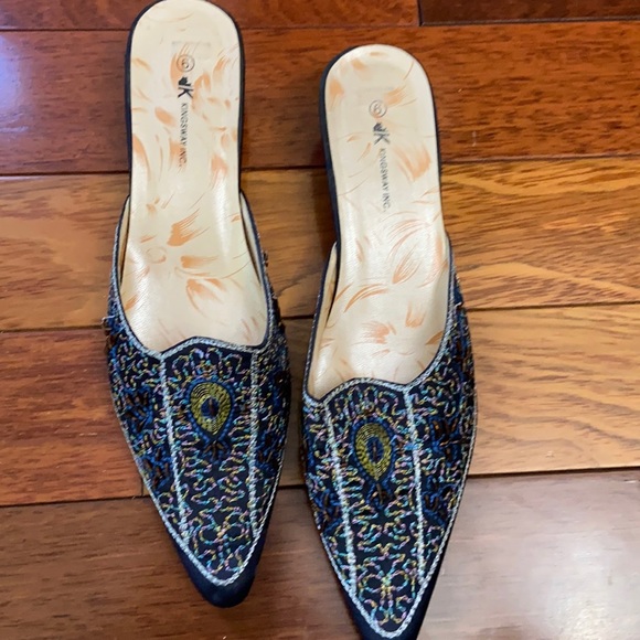 Blue kitty heels - Picture 1 of 3